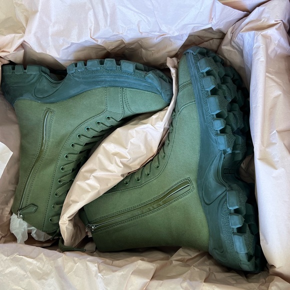 Miu Miu Combat Denim Washed Boot 💚 - Picture 10 of 14